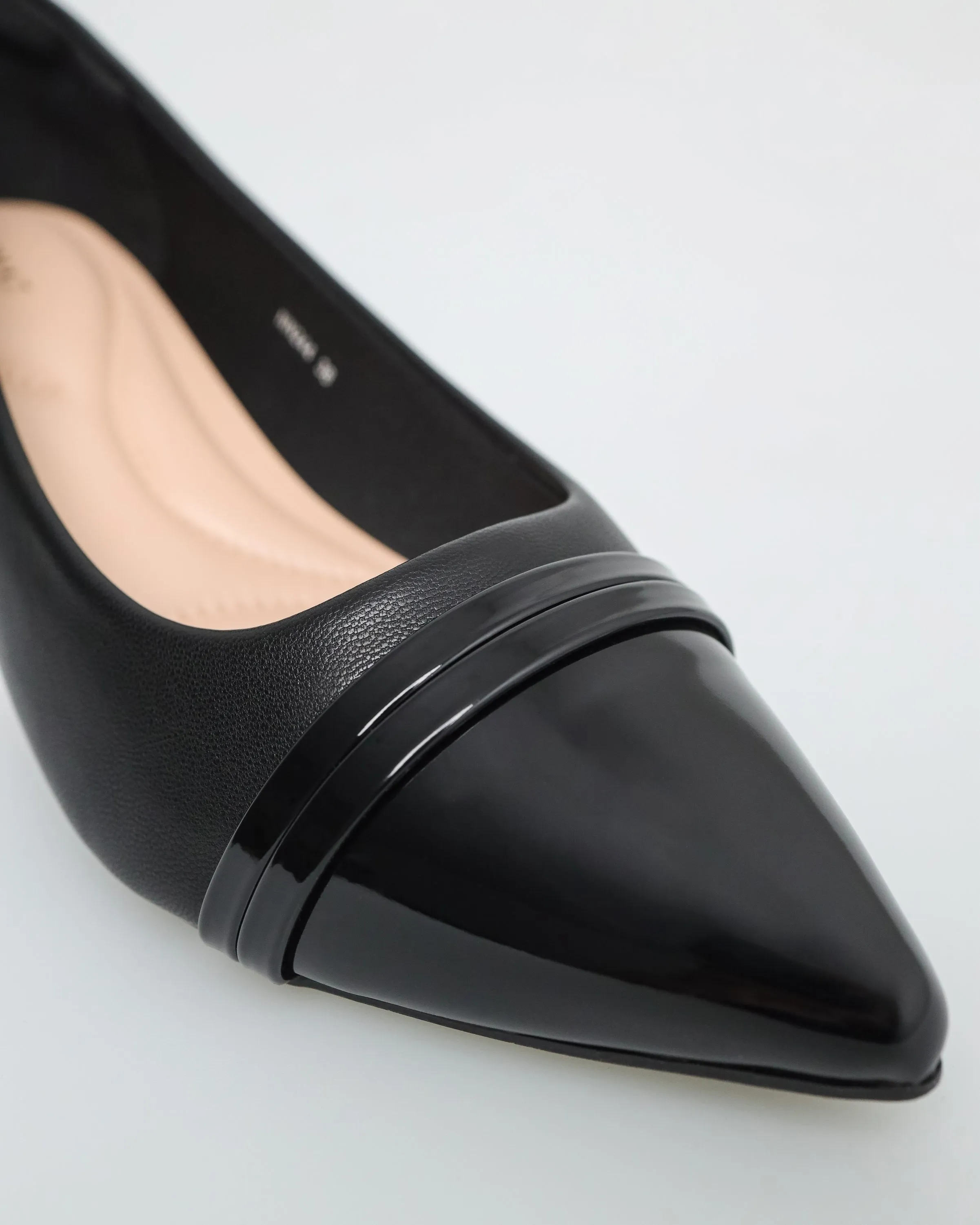 Tomaz NN244 Ladies Pointy Kitten Heels