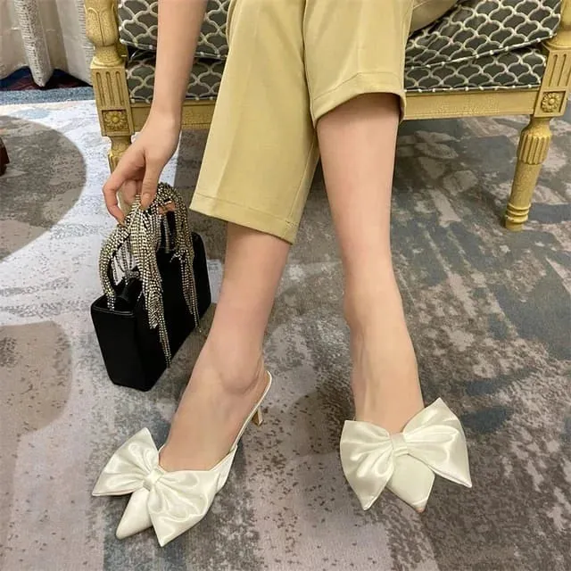 WOMEN'S POINTED KITTEN HEELS - CREAM